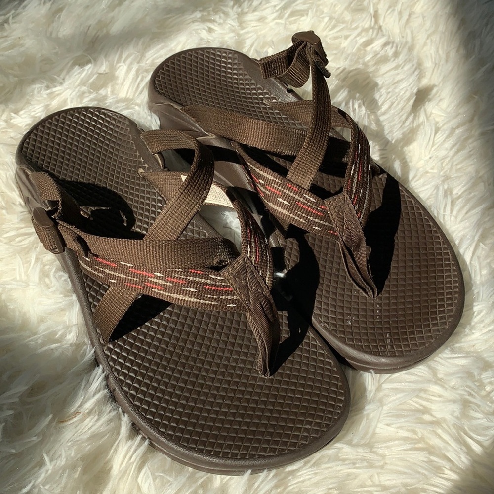 Chaco Hipthong Ecotread Stitch Brown Sandals